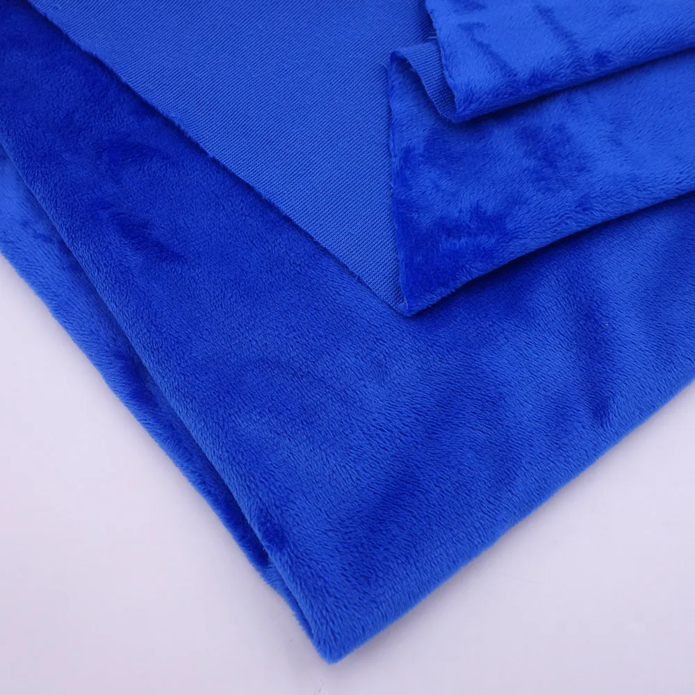 tissu bleu moelleux